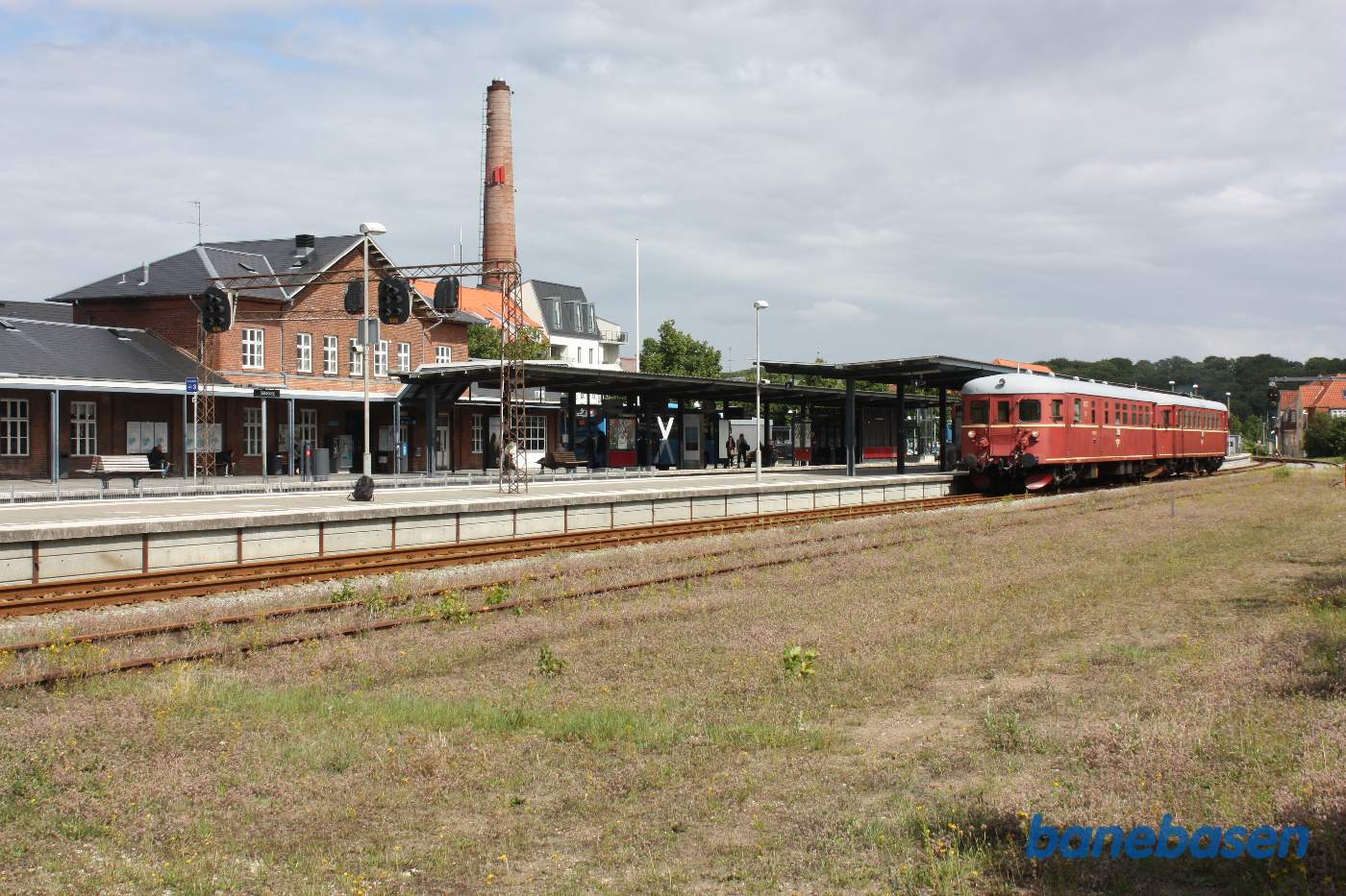 Det norske tog holder i spor 3, klar til at fortsætte mod Herning