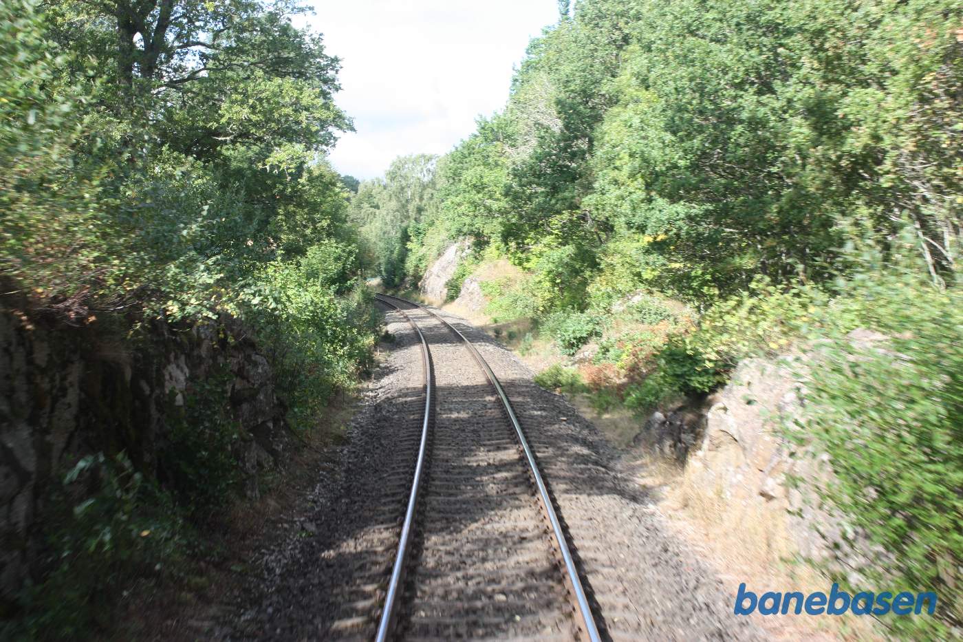 Et bagskud ud langs banen et sted på strækningen mellem Nässjö og Eksjö