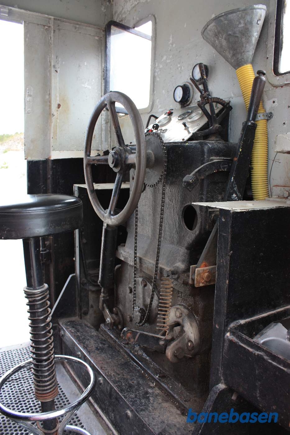 Et billede af det simple førerrum