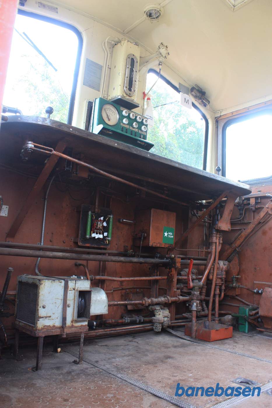 Førerpladsen i lokomotivet