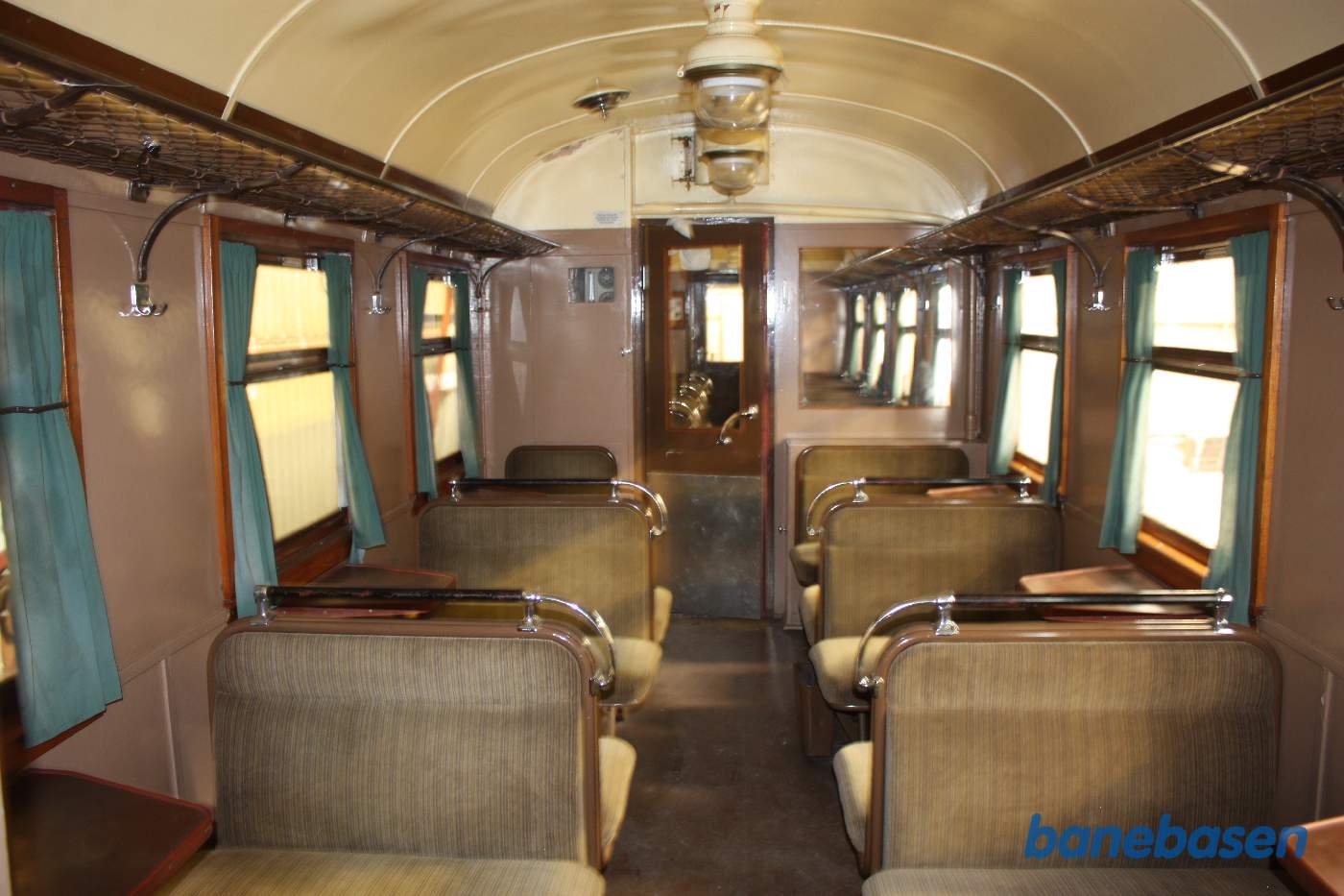 Vi er inde i en af vognene i vognhallen