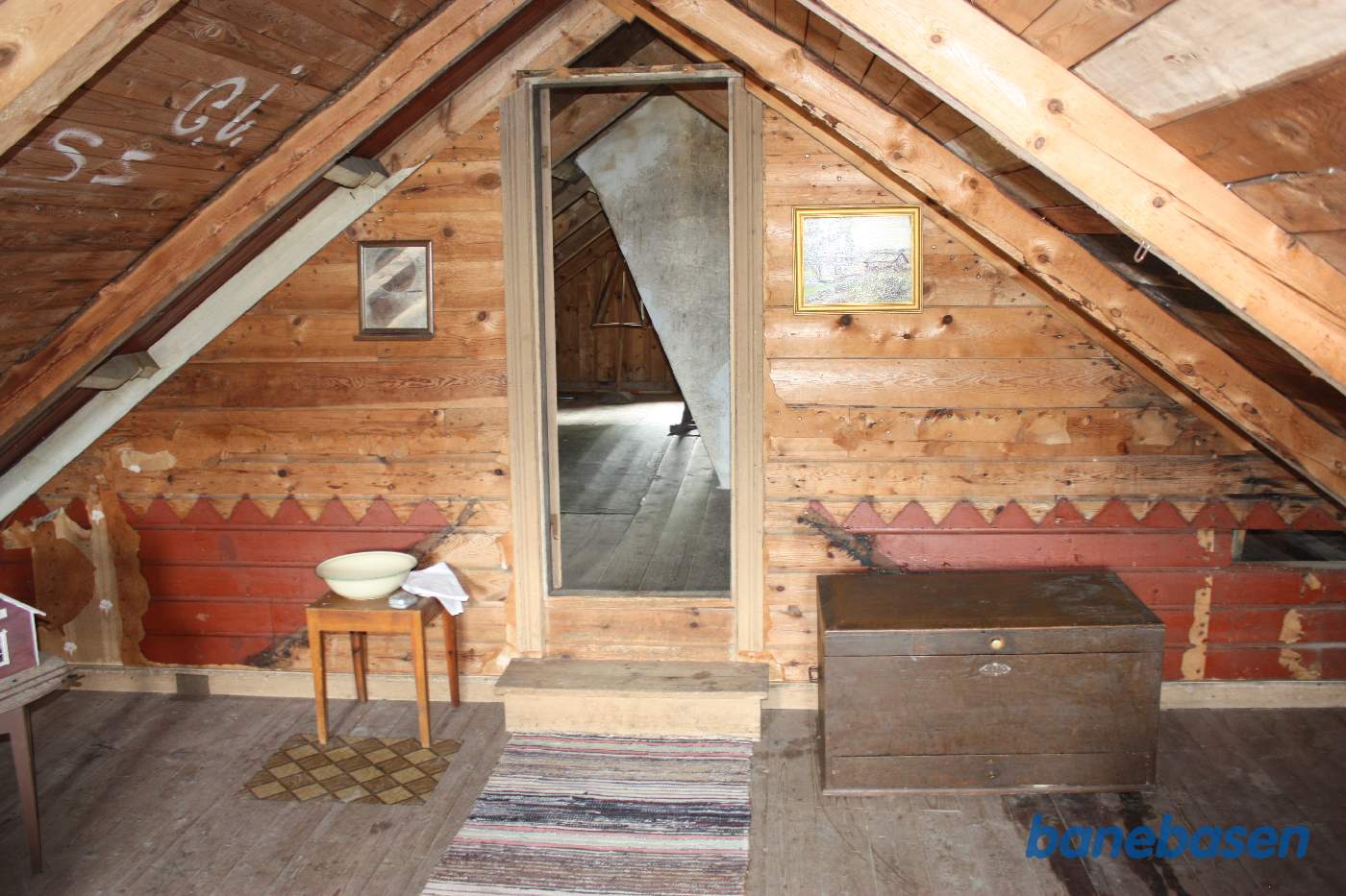 Soveværelset oppe under taget