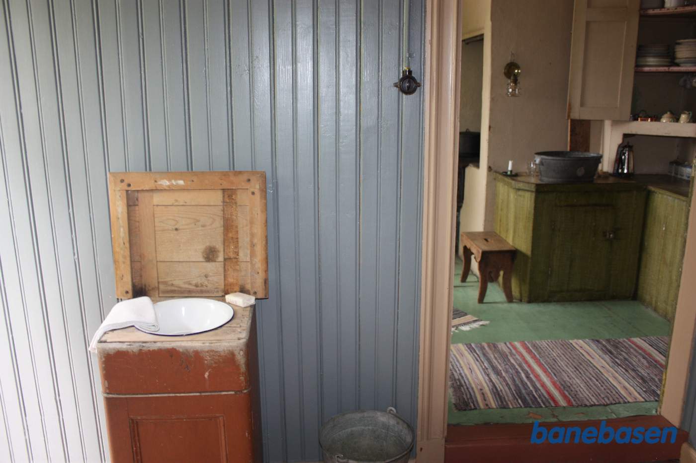 Vaskerummet bag køkkenet