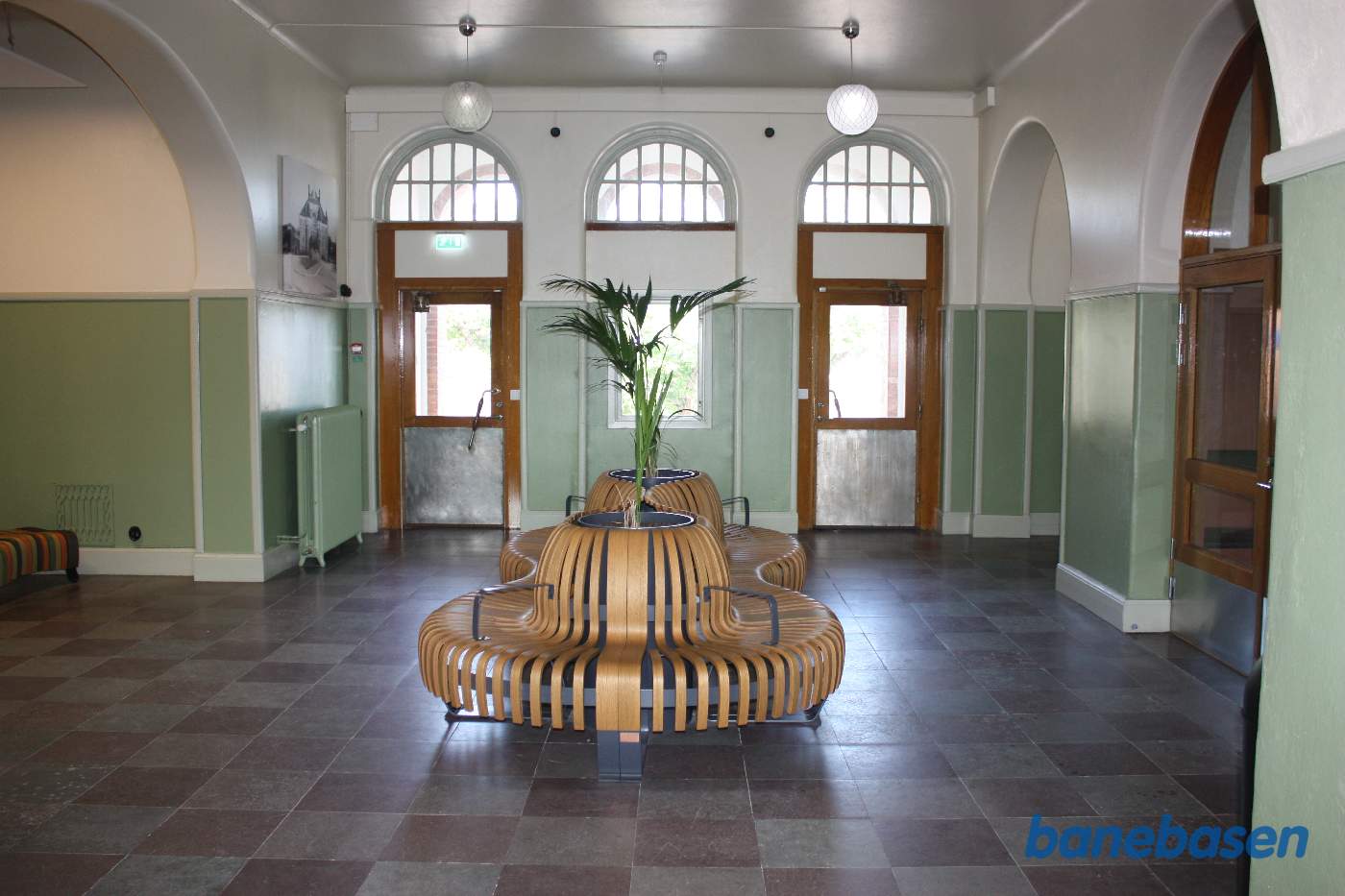 Ventesalen inde på stationen