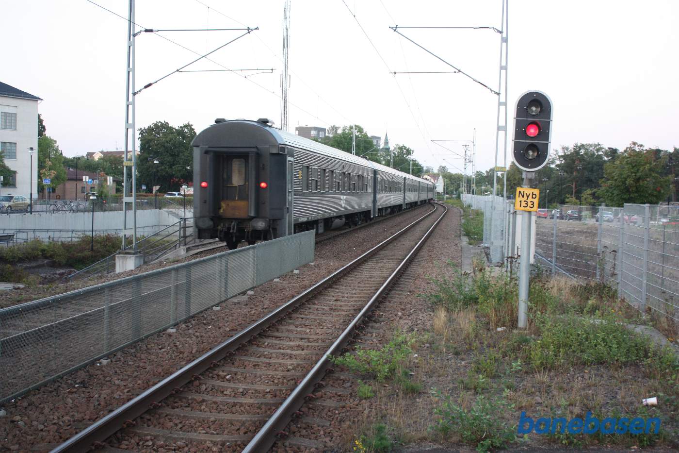 Persontog i spor 1 mod Kalmar