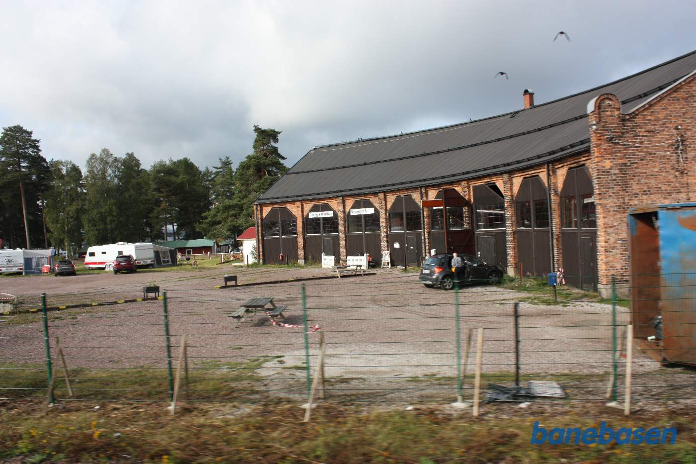 I et feriecenter indgår den gamle rundremise