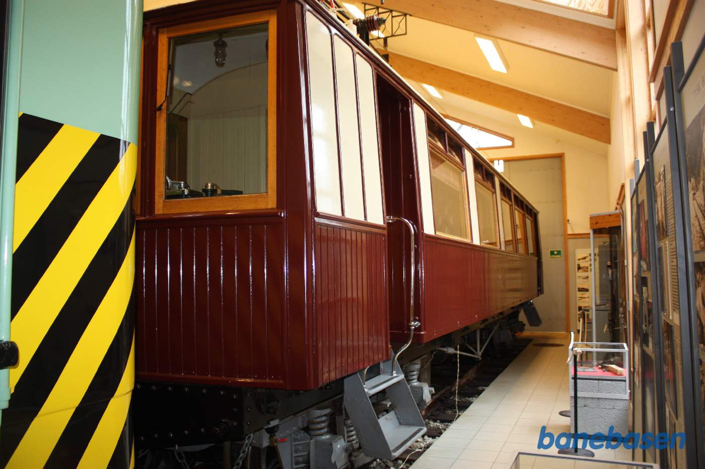 En af banens flotte elektriske motorvogne