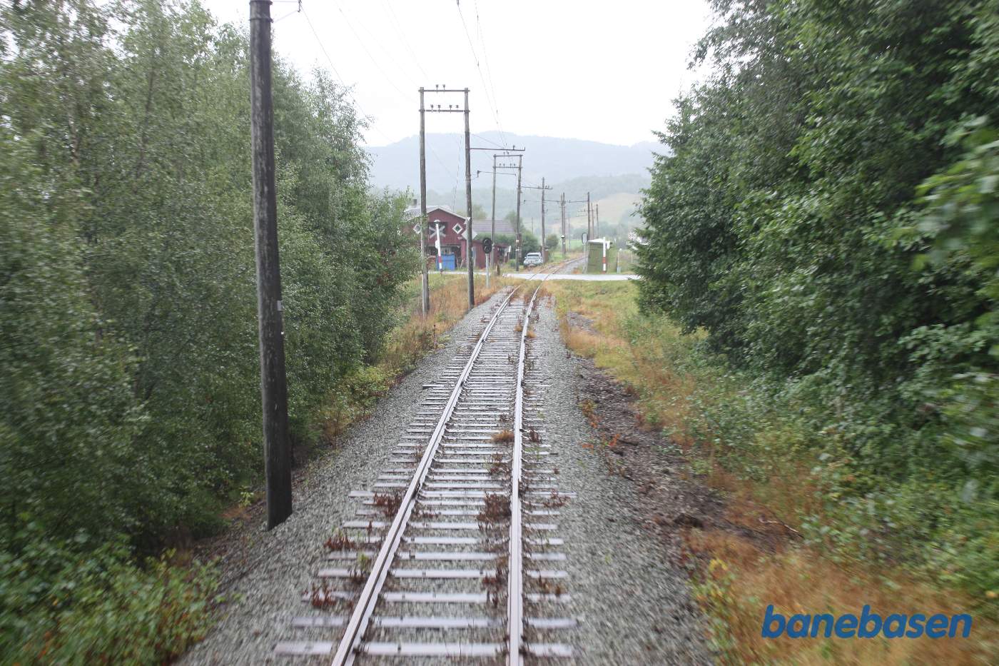 Et bagskud fra bagerste endeperron, et sted på strækningen mellem Bårdshaug og Svorkmo