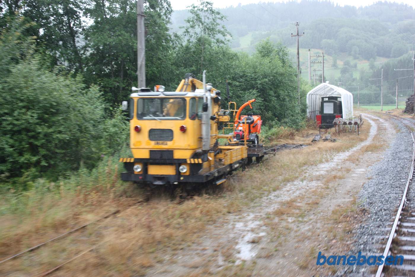 Et bagskud fra bagerste endeperron, et sted på strækningen mellem Bårdshaug og Svorkmo
