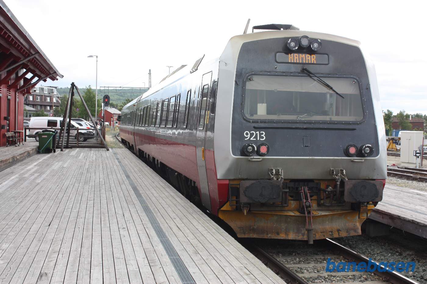 Så kører toget videre ned gennem Østerdalen til Hamar