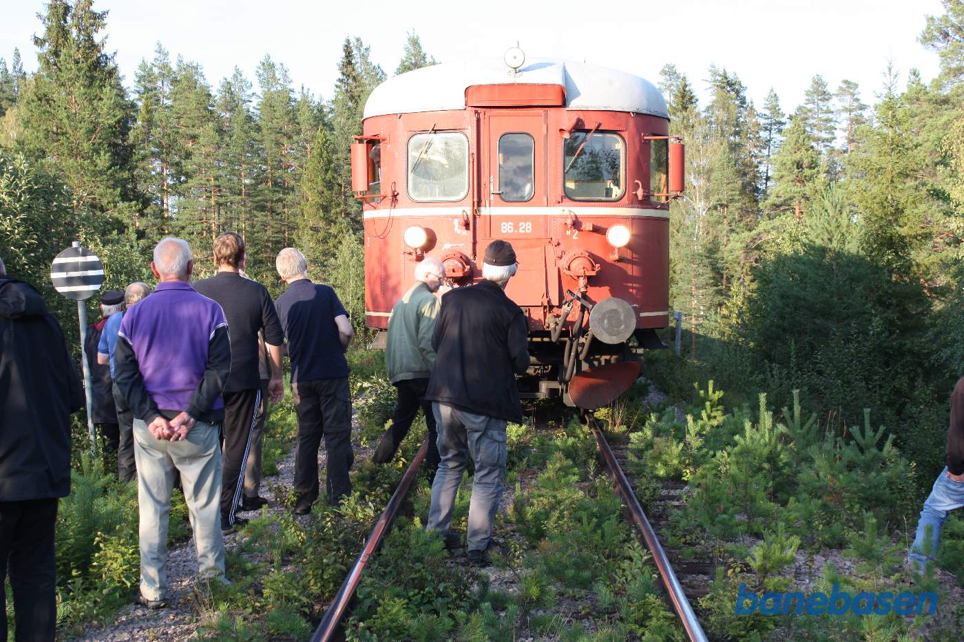 Motortoget er kørt frem, så gæsterne lettere kan komme op i motorvognen