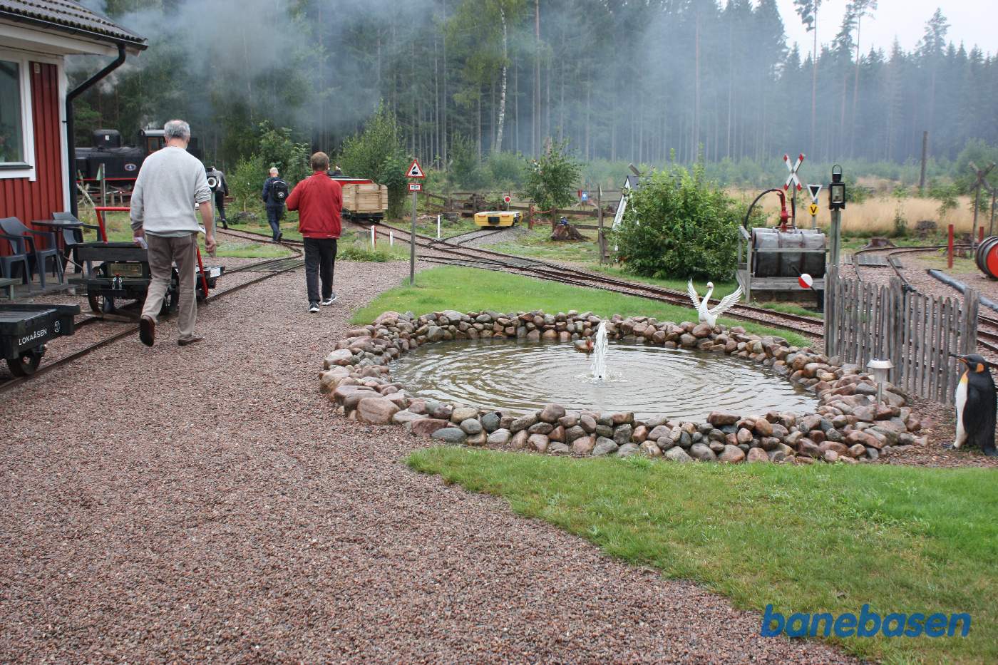En pæn lille havedam midt i det store sporanlæg