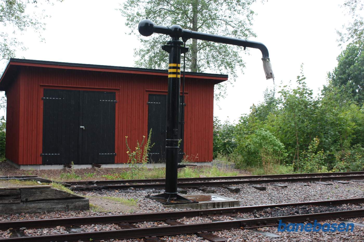 Vandkran og baneafdelingens skur