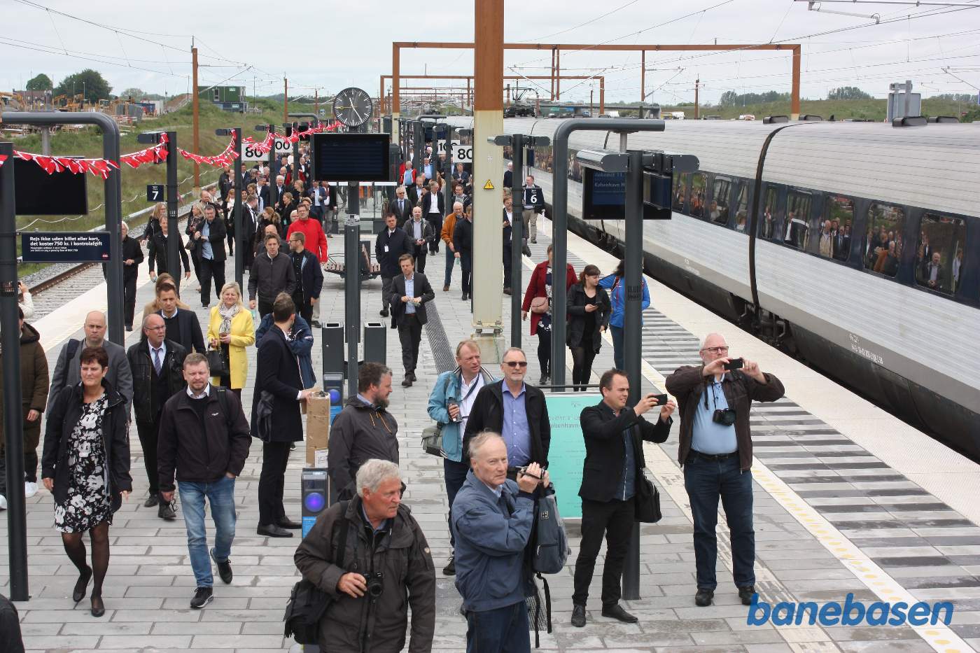 Indvielsestoget fotograferes Indvielsestoget fotograferes