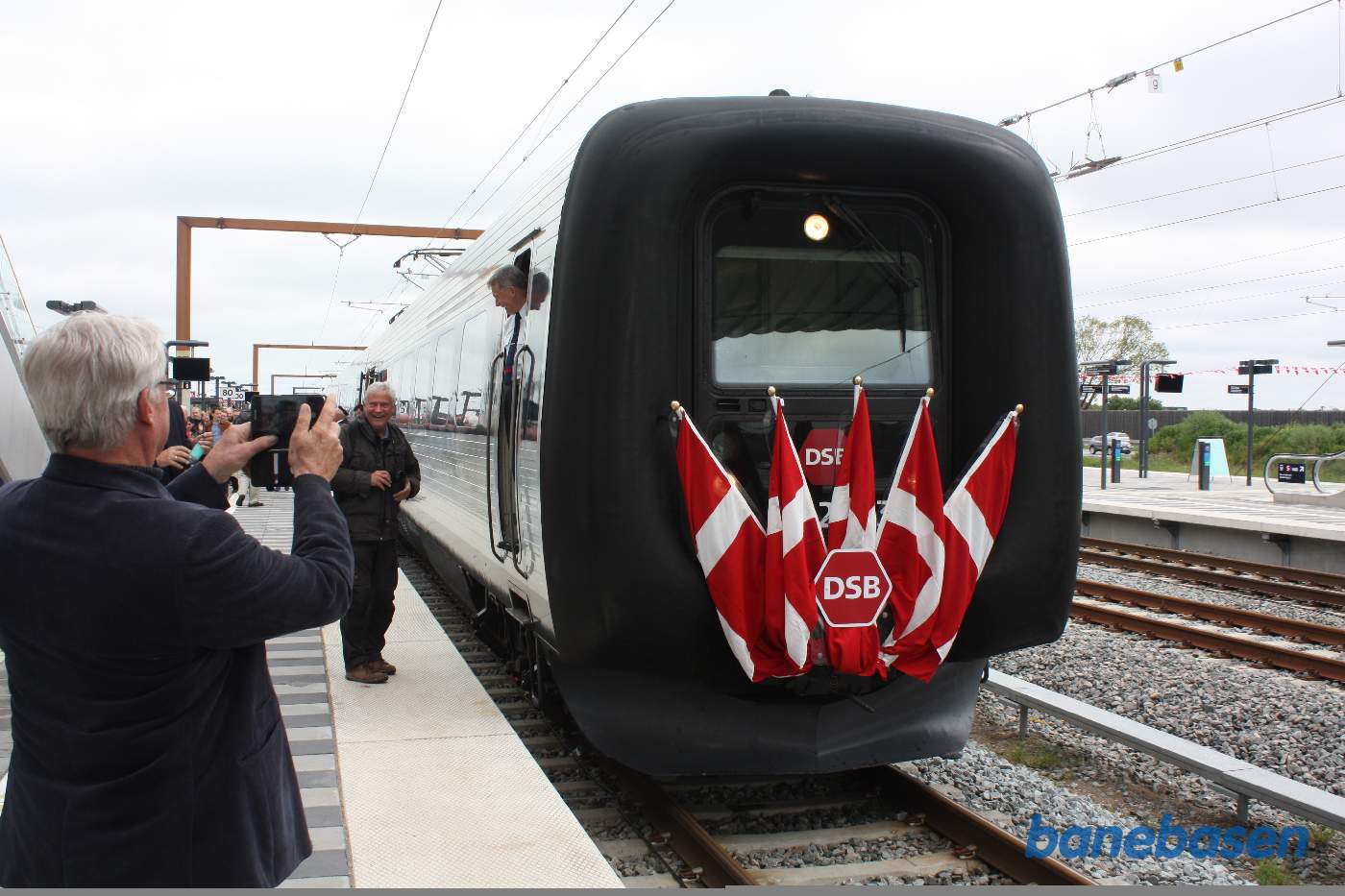 Indvielsestoget fotograferes Indvielsestoget fotograferes