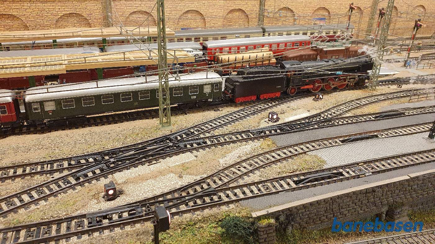 Her ses det oprindelige eksprestog, 60 år senere Her ses det oprindelige eksprestog, 60 år senere