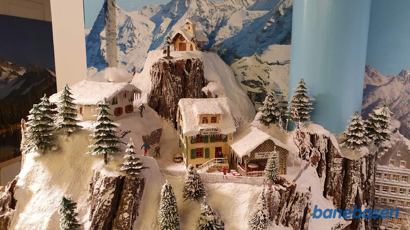 Skiløbere har indlogeret sig på bjerghotellet