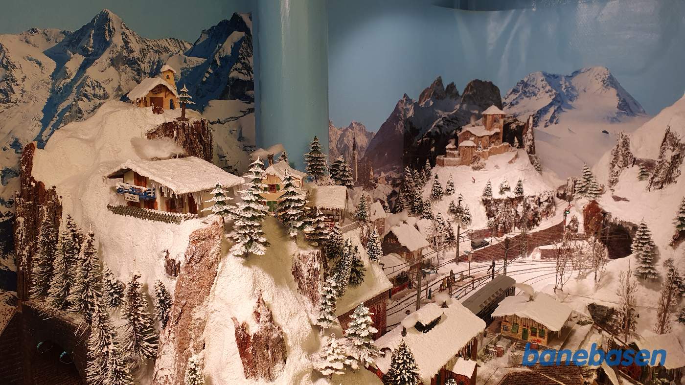 Et vue ud over hele hjørnet med snelandskabet Et vue ud over hele hjørnet med snelandskabet