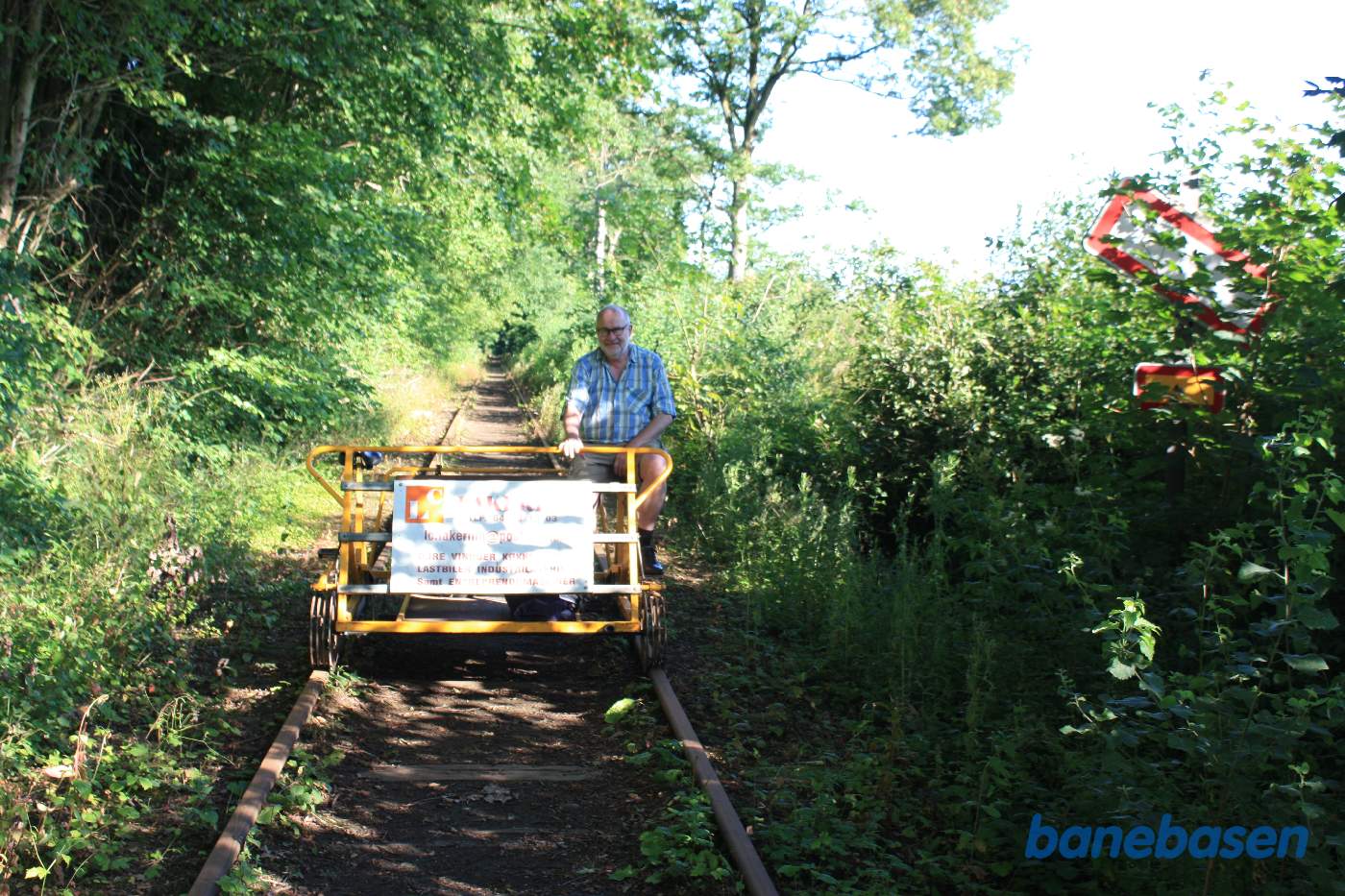 Vi er nået ud til 1200 meter mærket for Tommerups I-signal, på vej mod Assens