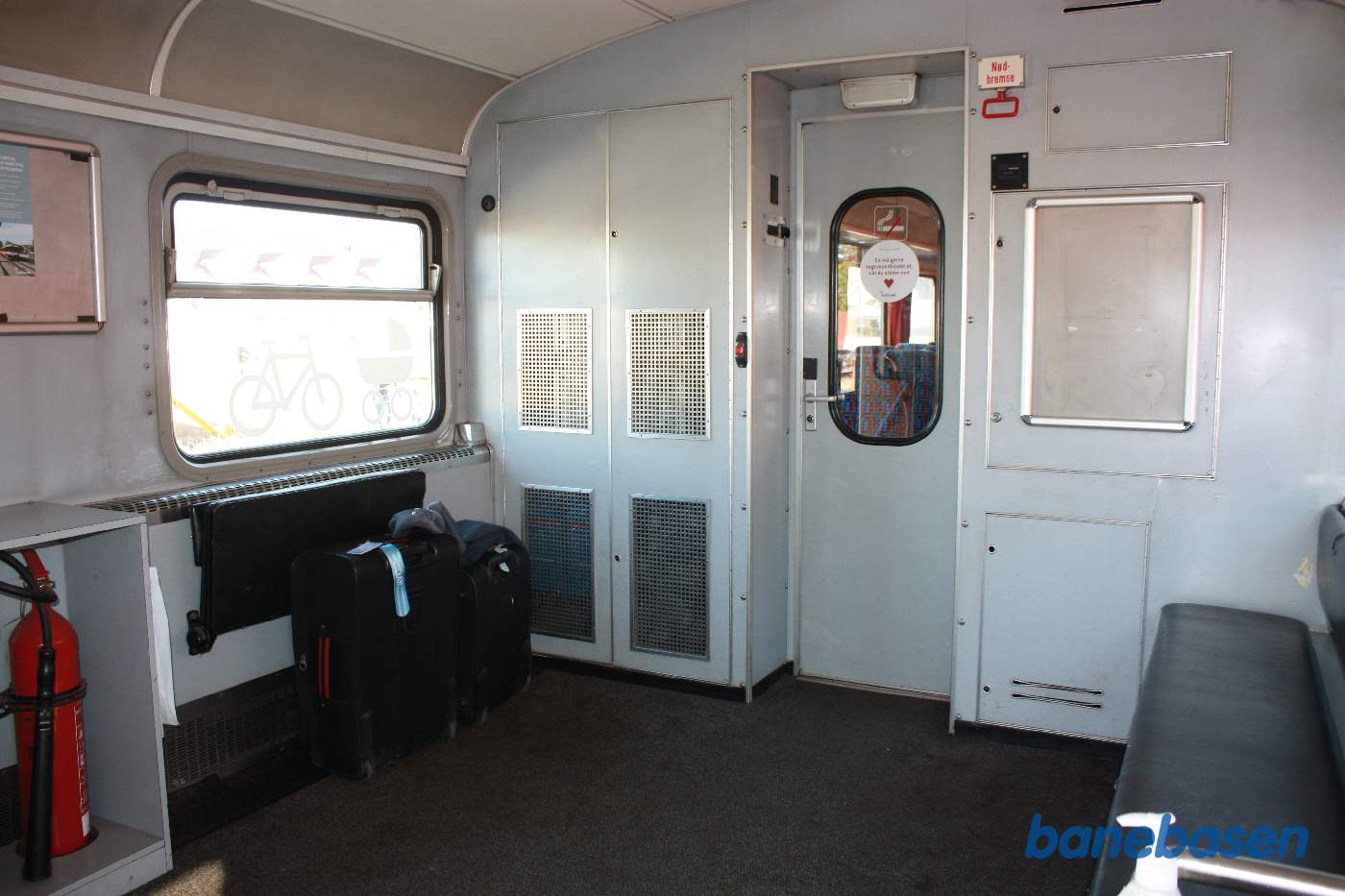 Billede inde i Y-toget, her pakrummet til cykler Billede inde i Y-toget, her pakrummet til cykler