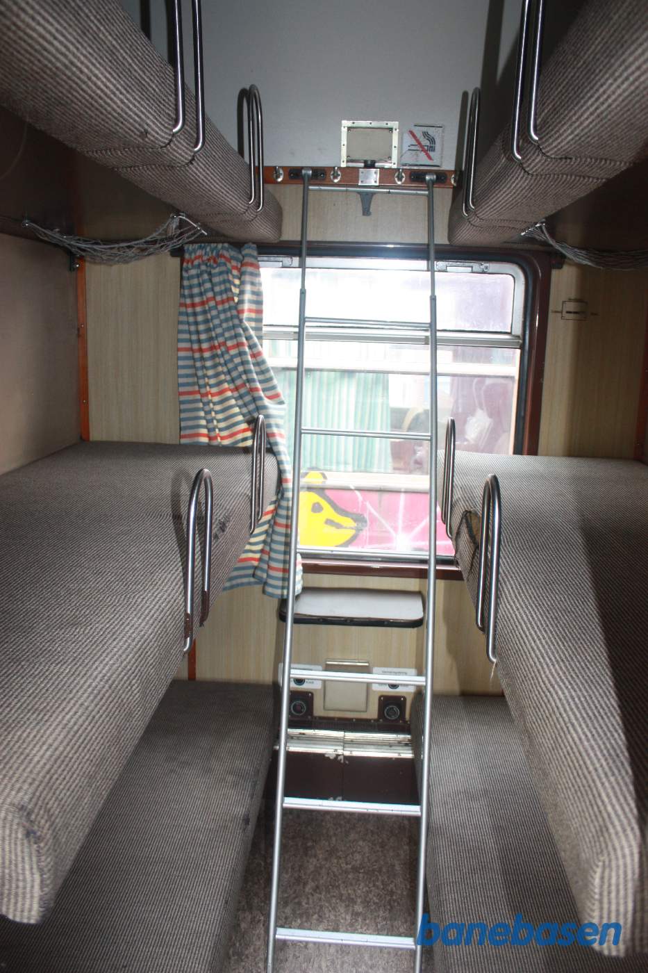 En af kupéerne med 6 sovepladser