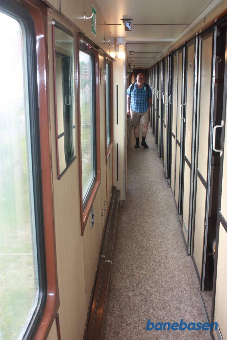 Sidegangen i vognen Sidegangen i vognen