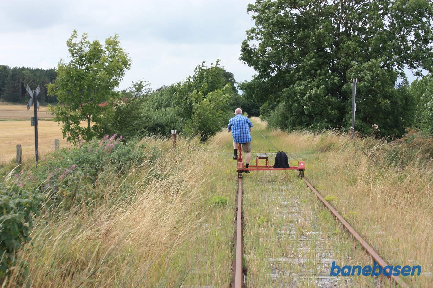 Markvej overkørsel 28 lige fremme