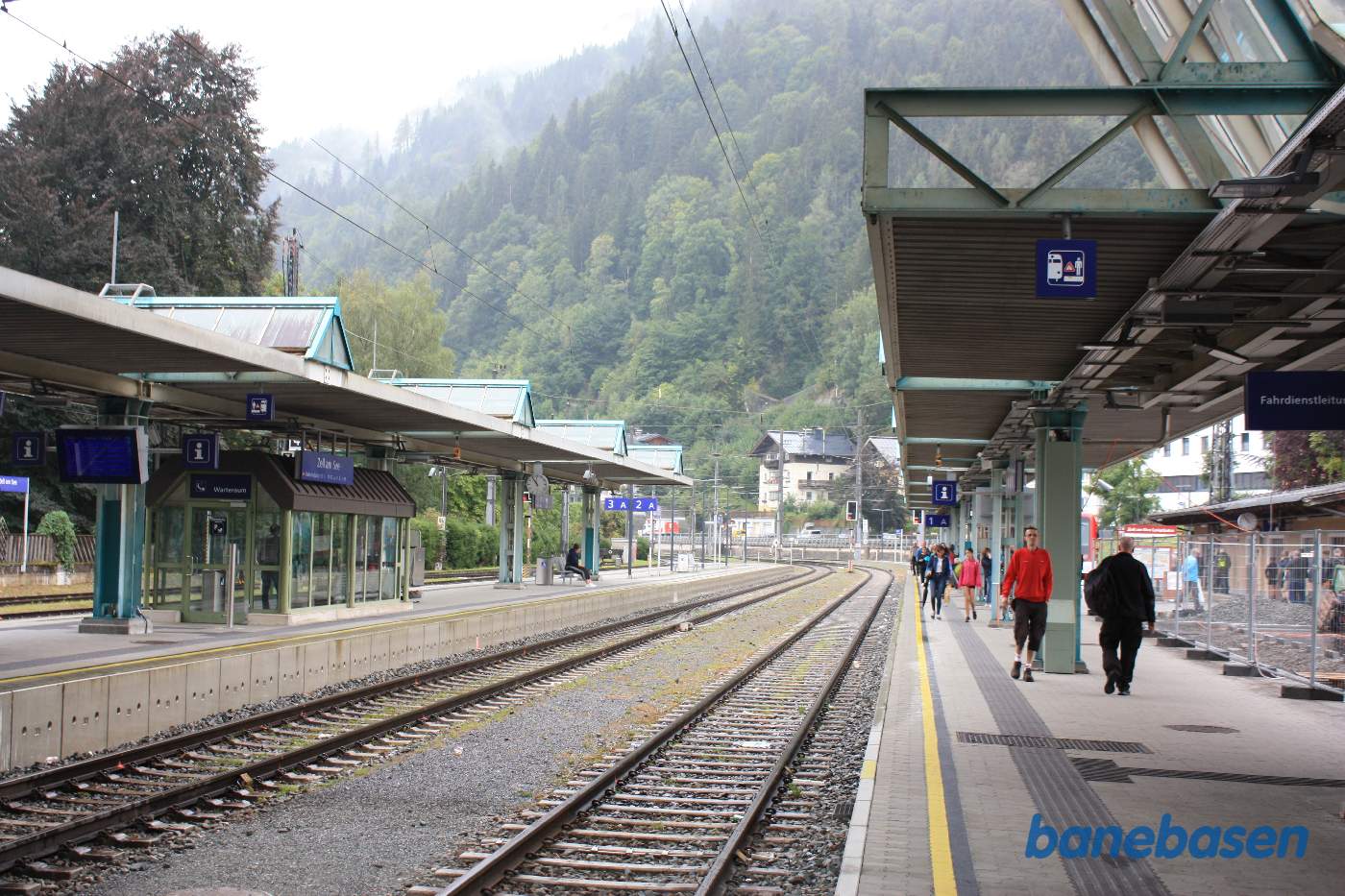 Et vue ud over stationsområdet i retning mod Schüttdorf