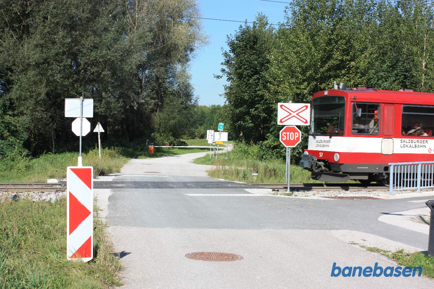 Så kører letbanetoget tilbage mod Salzburg