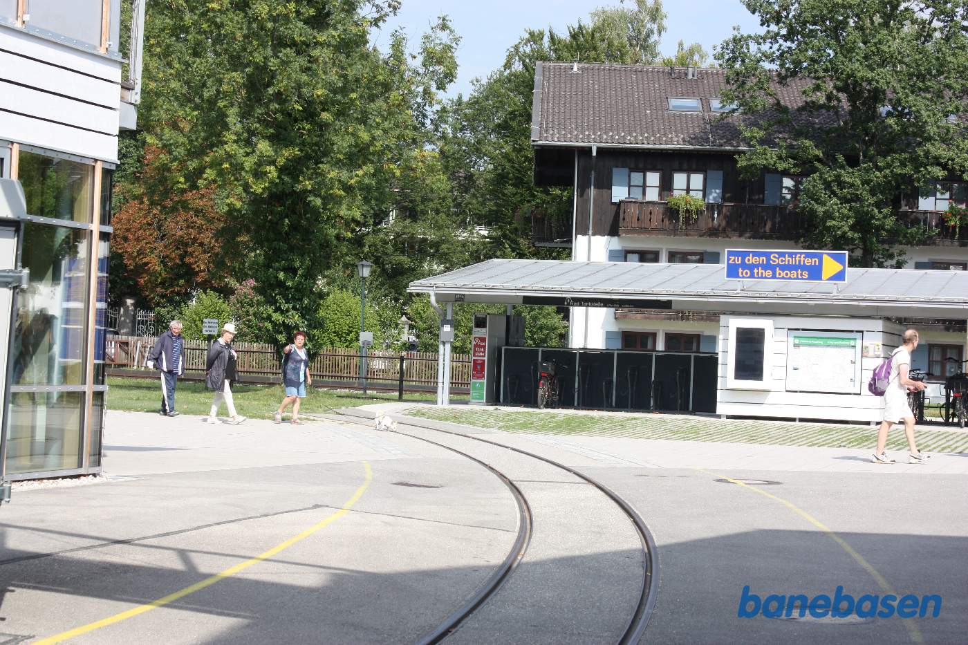 Sporet fra stationen ind til værkstedet, bag fotografen