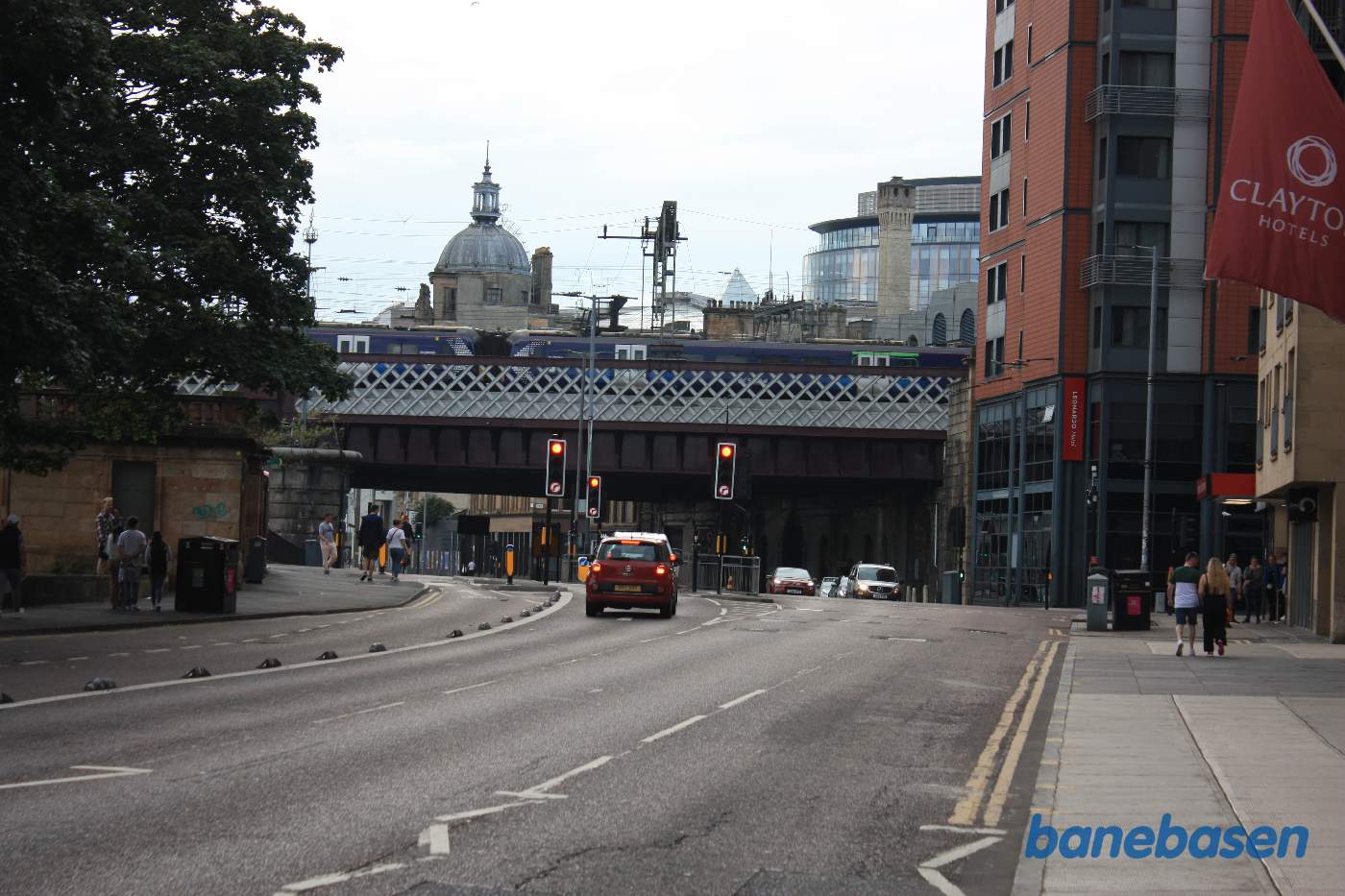 Gaden Broomielaw går under jernbanen
