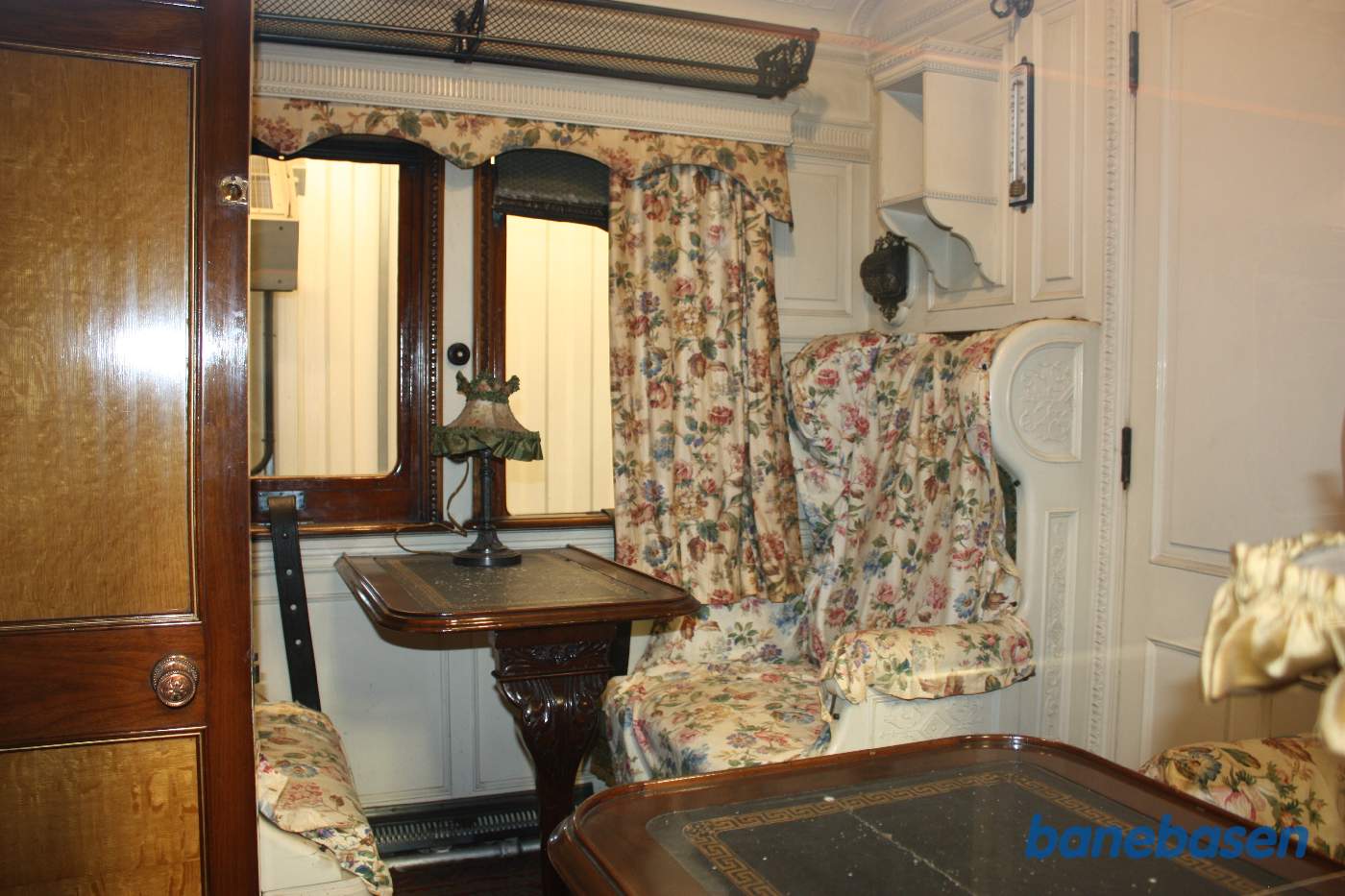 Et billede ind gennem vognens vindue