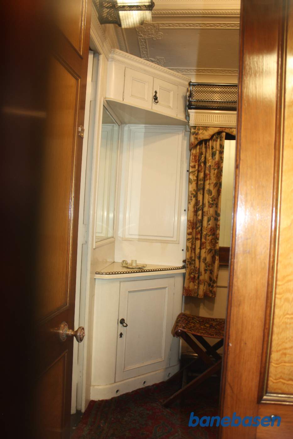 Et billede ind gennem vognens vindue