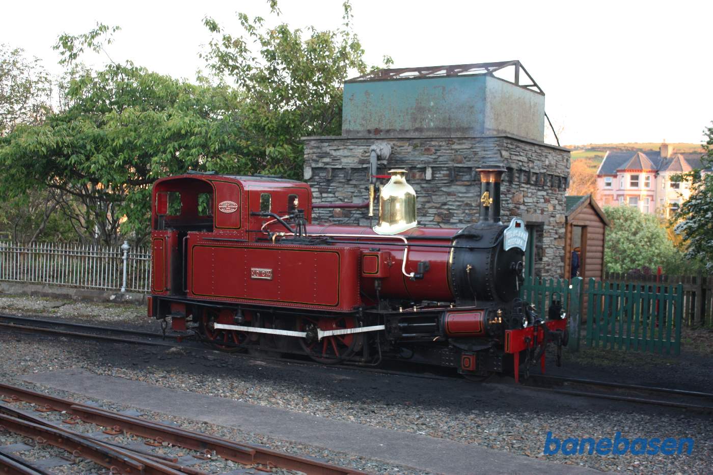 Damplokomotivet rangeres over til forsyningsanlægget