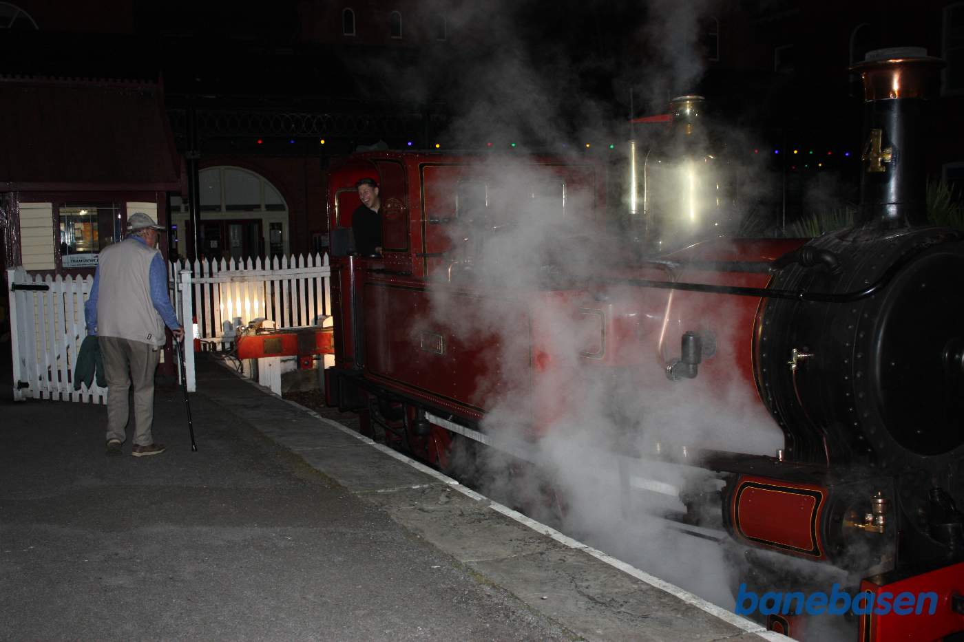 Damplokomotivet er ankommet til endestationen