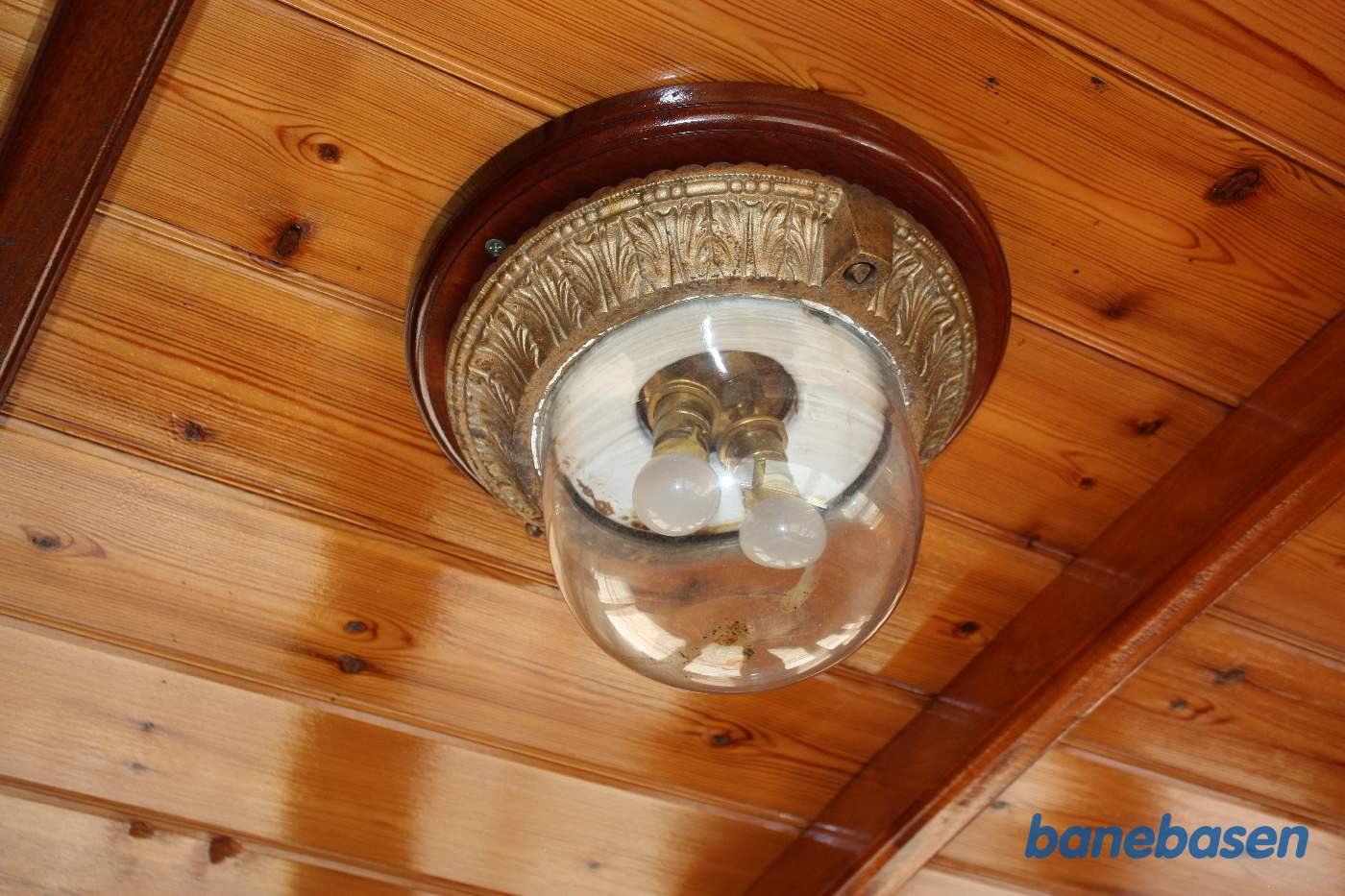 Loftslampen i en af vognene