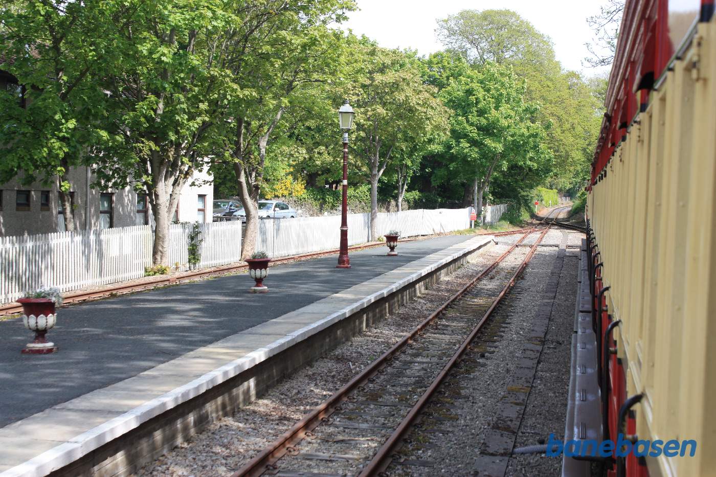 Toget er på vej ind på næste station