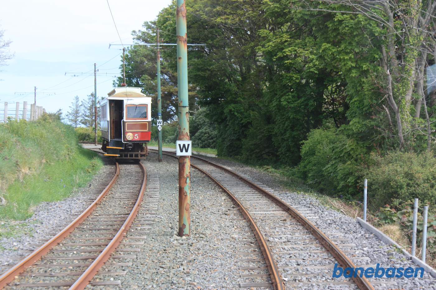 Vi har lige passeret en modkørende sporvogn