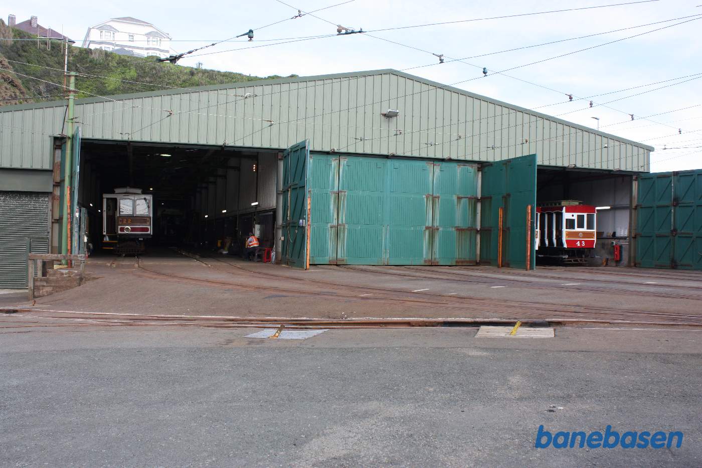 Sporvognene på vej hjem i remisen, søndag eftermiddag