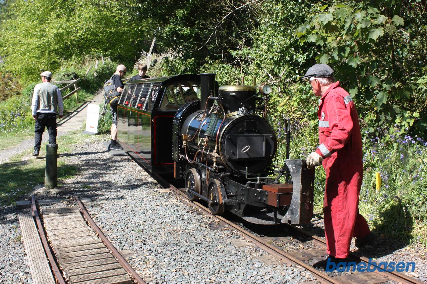 Persontoget er kommet ud til endestationen ved minen