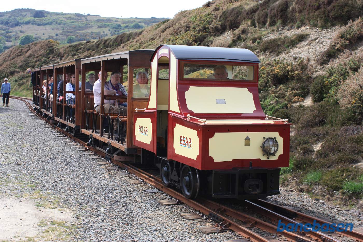 Toget nærmer sig stationen