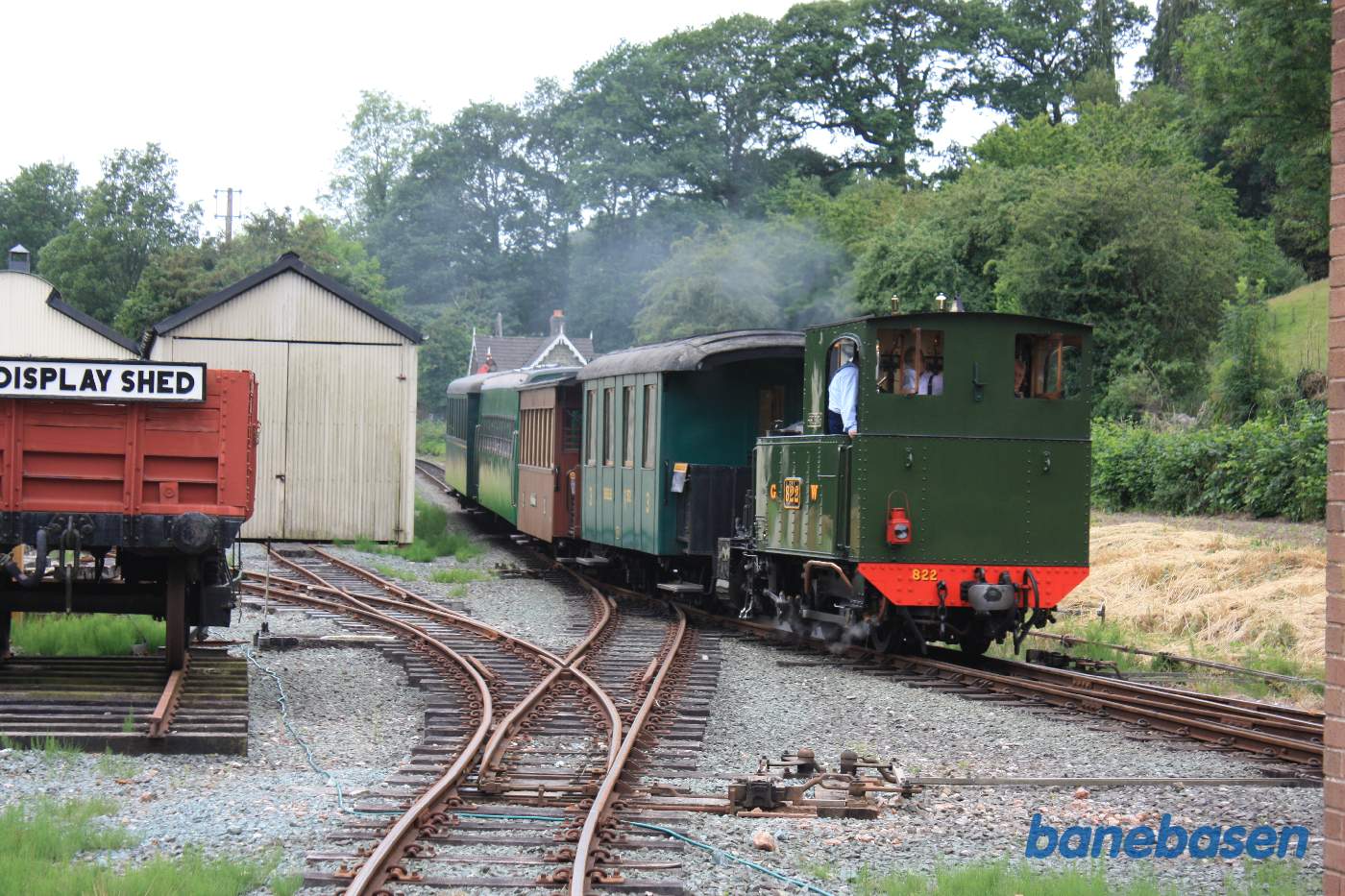 Morgentoget på vej ind på stationen