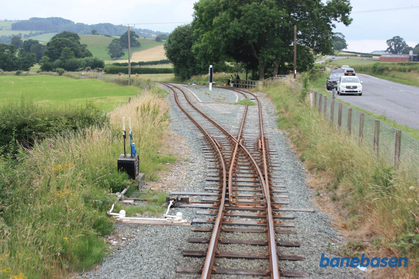 Stationen set fra bagperronen af toget