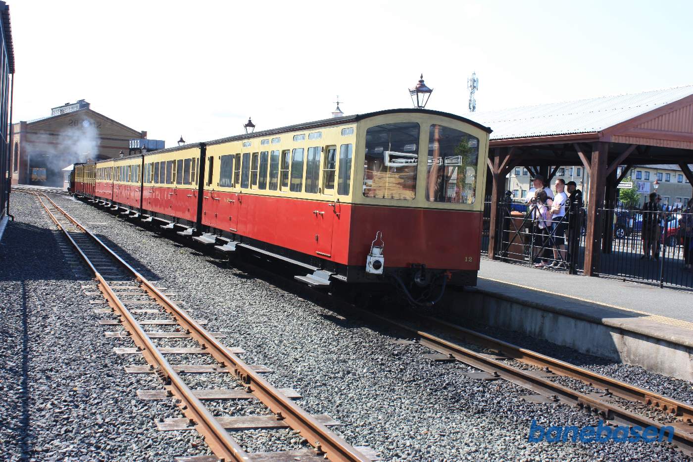 Toget holder klar til afgang