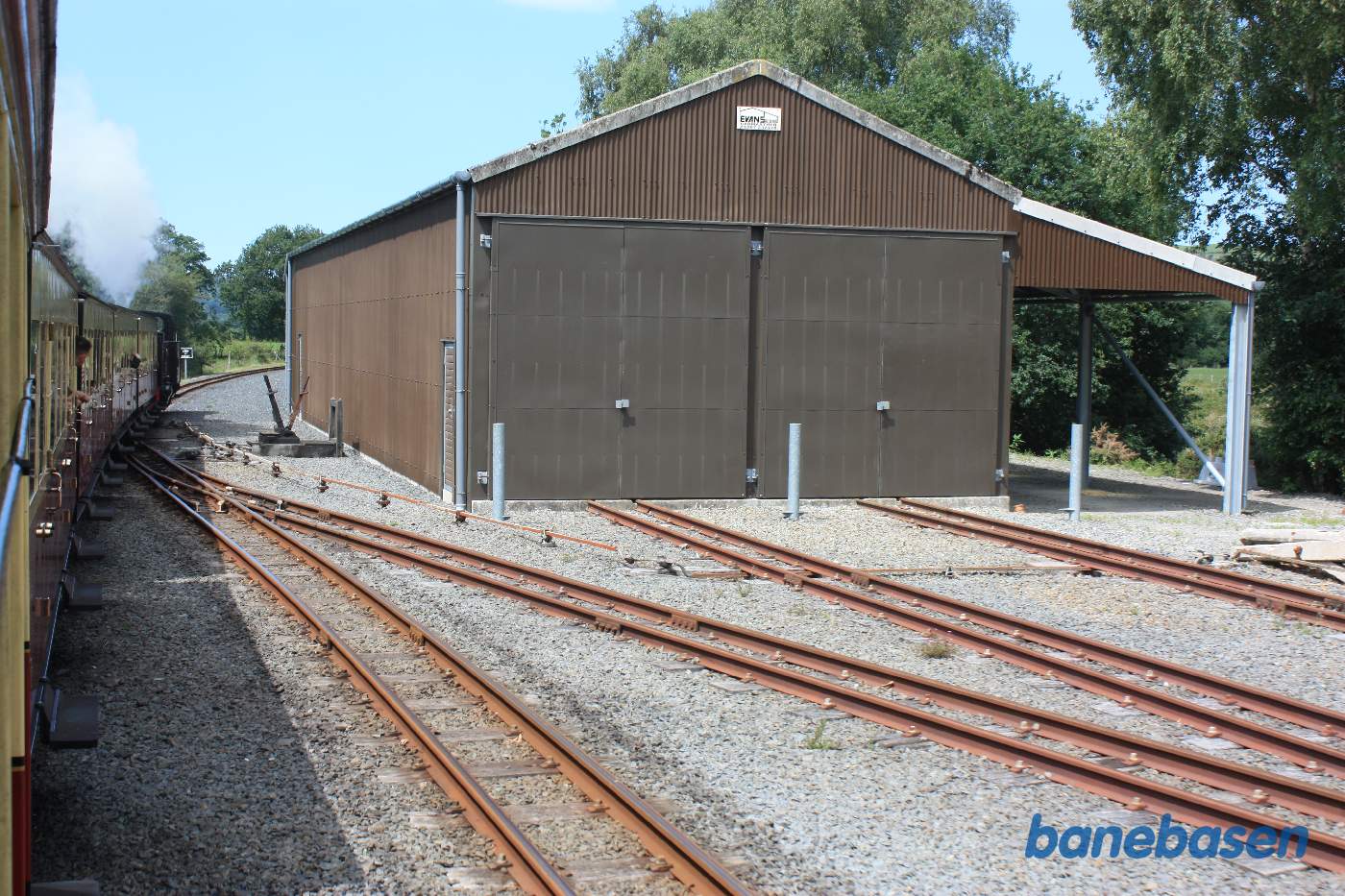 Vognhallen i stationens vestende