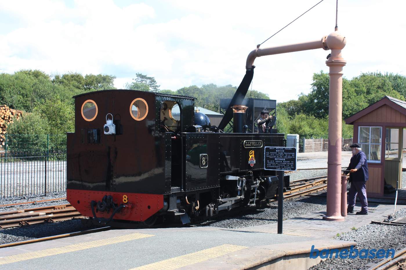 Lokomotivet får vand på