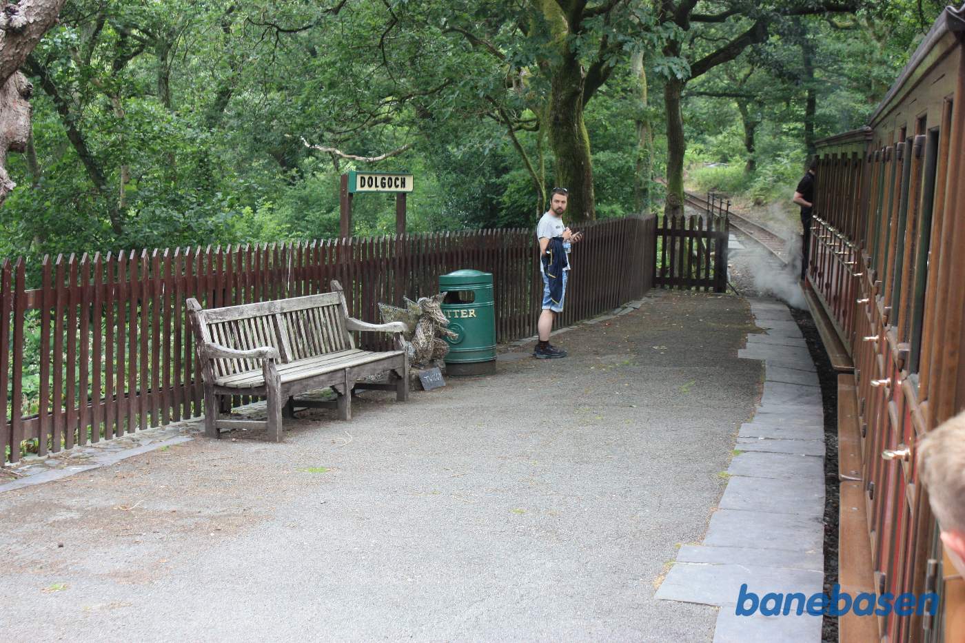 Så kører toget videre østpå