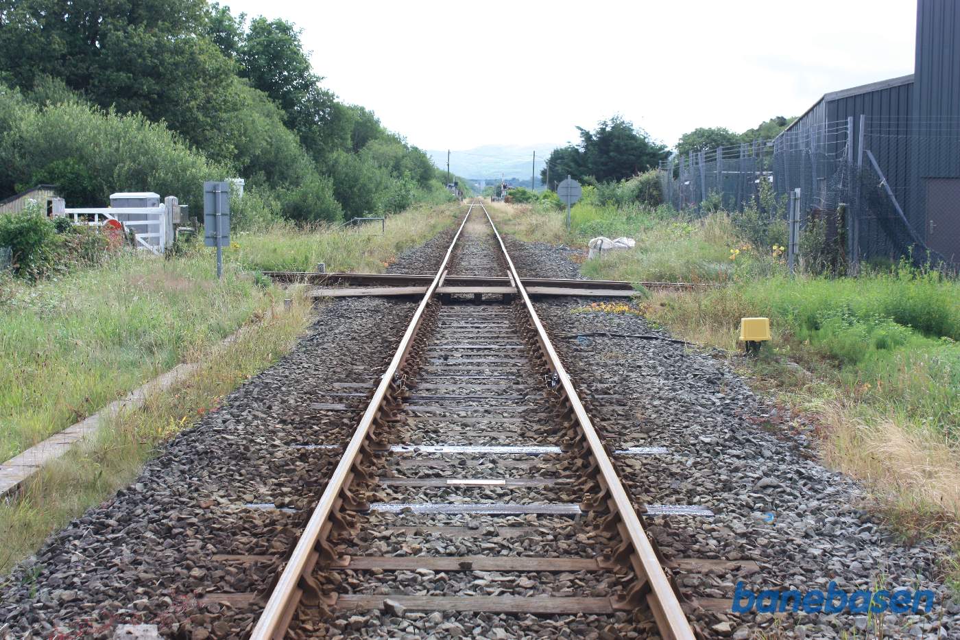 Krydsningen med BR normalspor set fra normalsporet