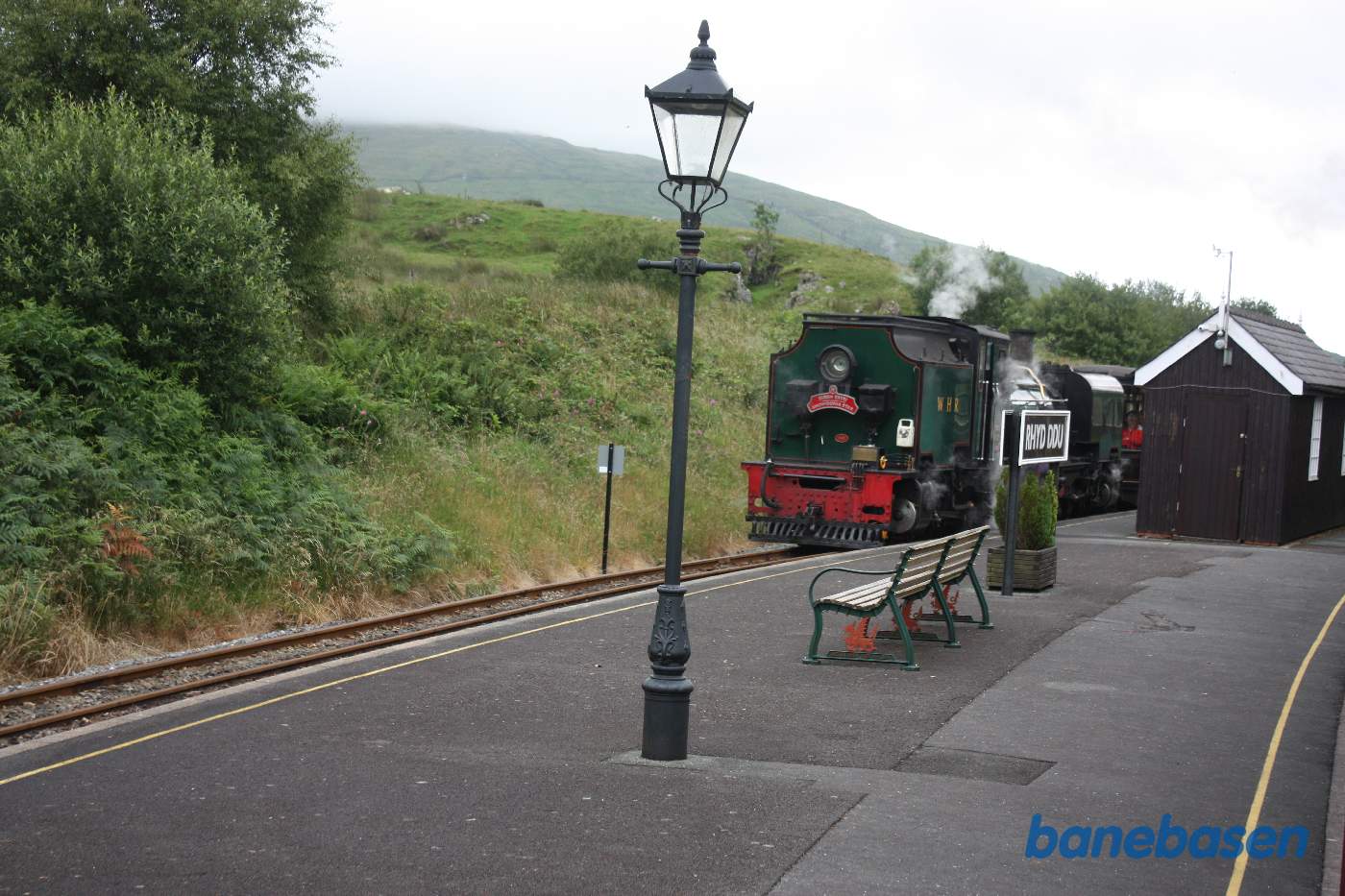 Krydsning med modkørende damptog på vej mod Caernarfon