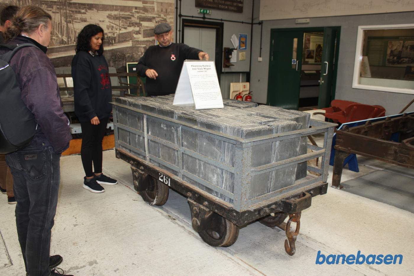 En af de gamle skiffervogne